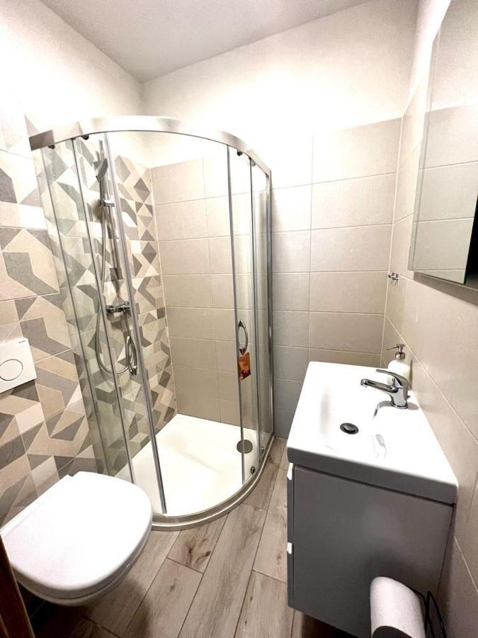 Liptovský Mikuláš Urban Green Apartment מראה חיצוני תמונה